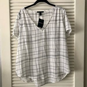 NWT Forever 21 black and white flowy shirt